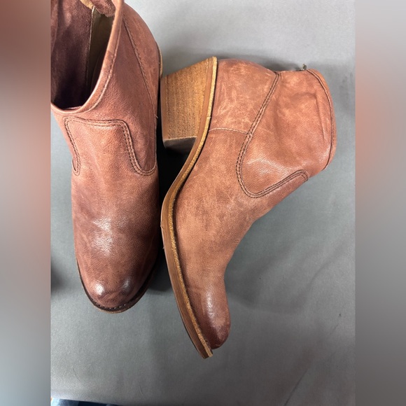 Sofft Aisley Western Booties Size 7 Color Cafe - Picture 4 of 13